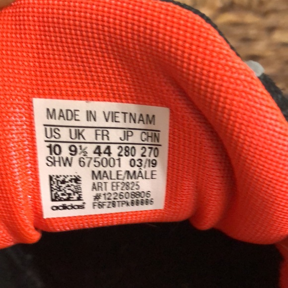 Adidas running sneaker - Picture 3 of 7